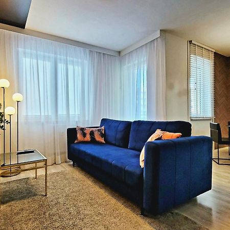 Park Apartament Z Duzym Tarasem - Proplace 고르주프비엘코폴스키 외부 사진